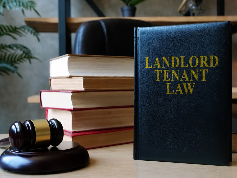 Understanding Chicago’s Landlord-Tenant Laws: Key Points for Property Owners